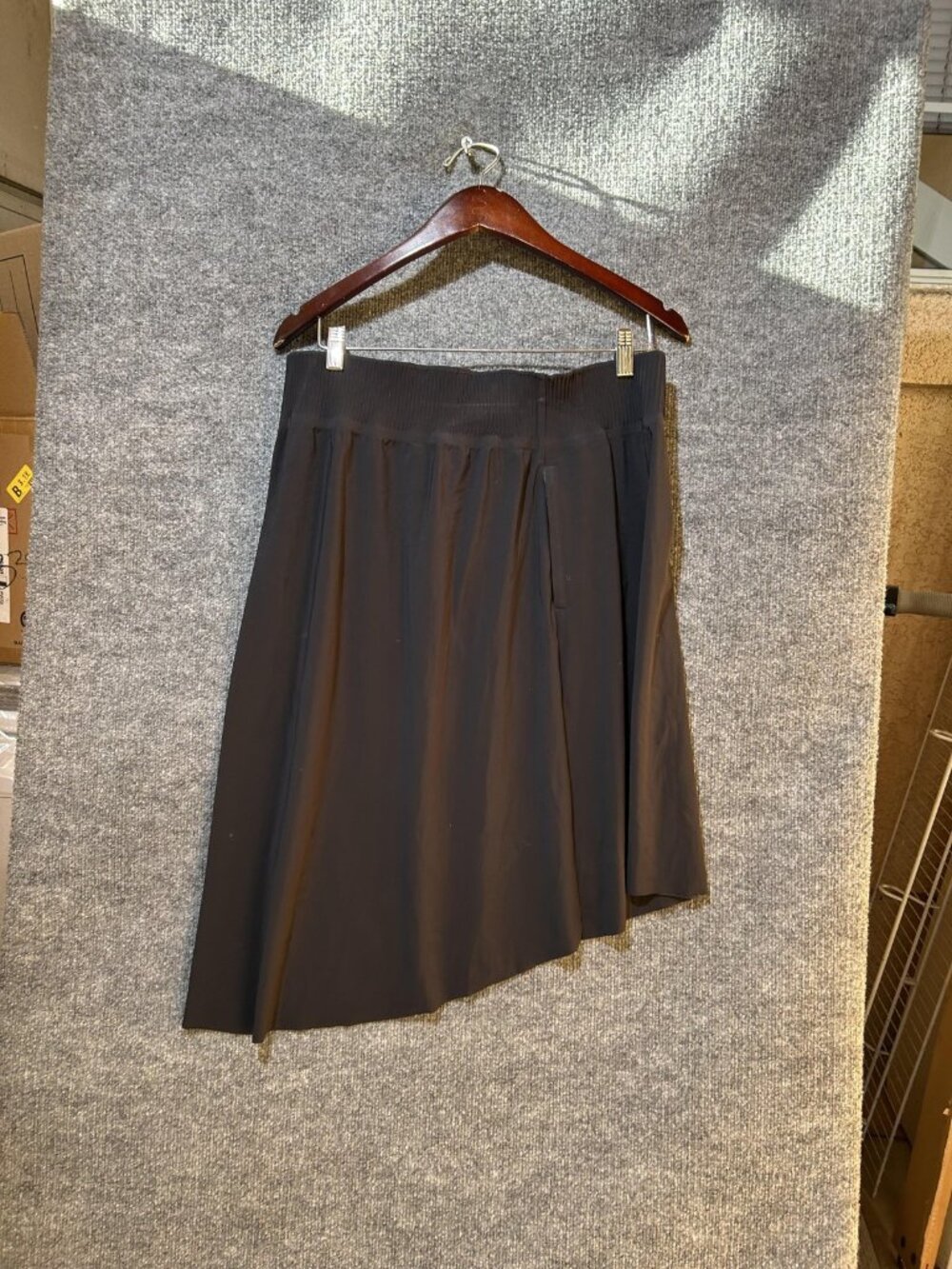 Athleta Cosmic Skirt Womens Large Black Hi-Low Athletic Pull On Travel Wear - Picture 2 of 8